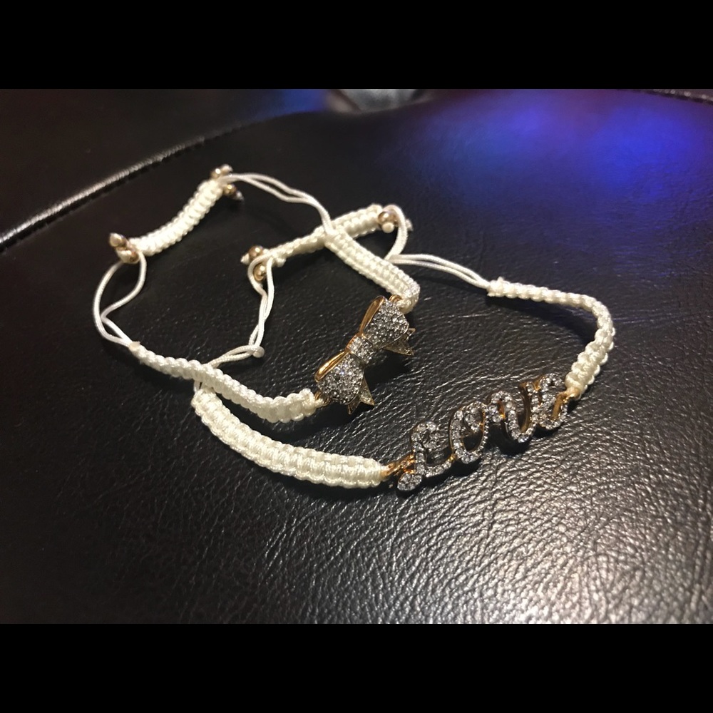 White Bracelet Set